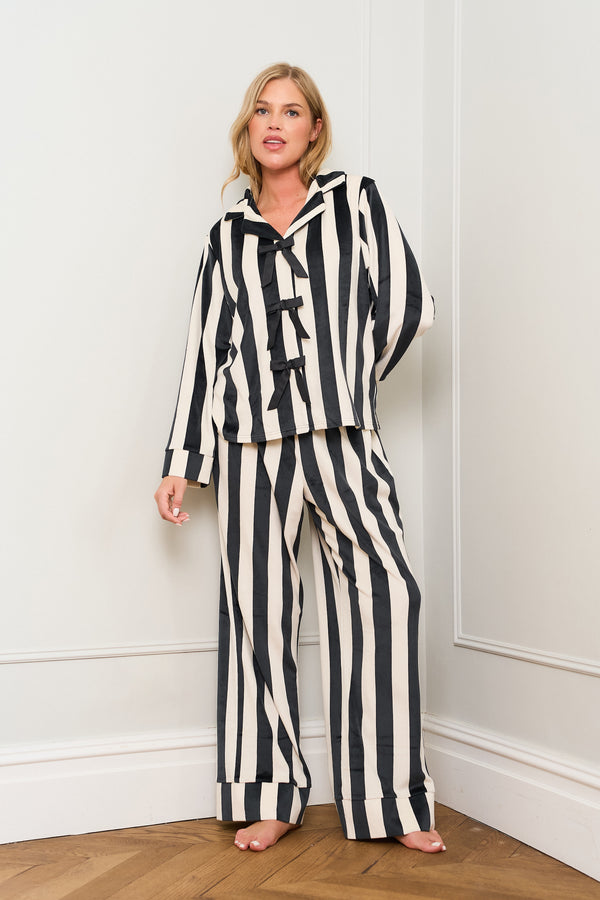 Mono Bow Traditional Pyjama Set